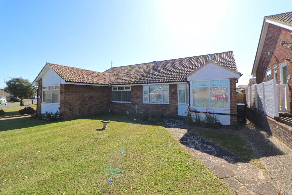 Woodpecker Road, Eastbourne, 2 bedroom, Bungalow
